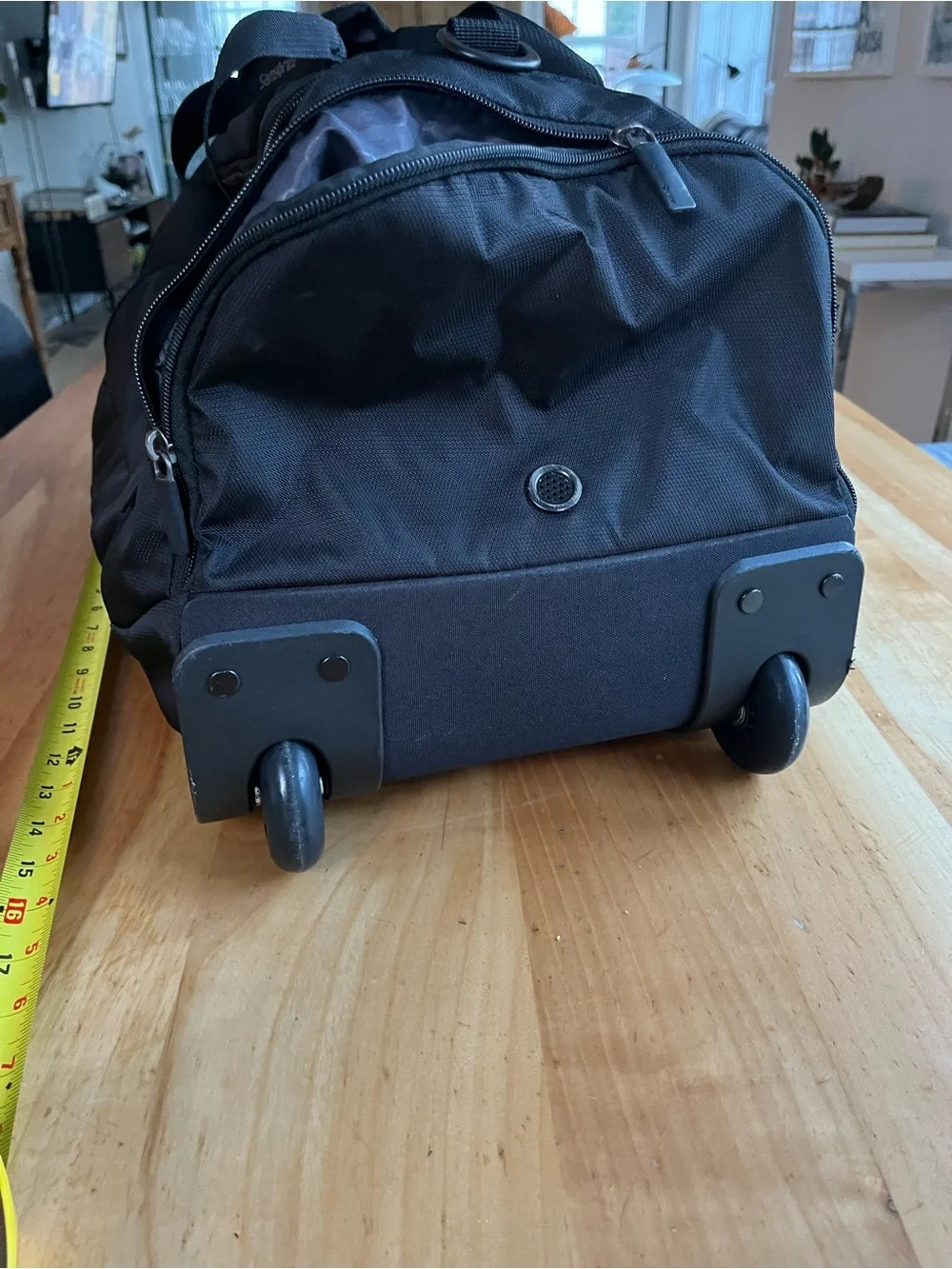 Samsonite Black Weekend Wheeled Suitcase Duffel with Front Pockets